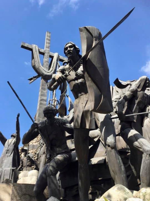 세부 여행 추천 헤리티지 오브 세부 모누멘트