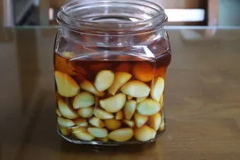 깐마늘장아찌 맛있게 담그는 쉬운 황금 비율 팁 공개_7