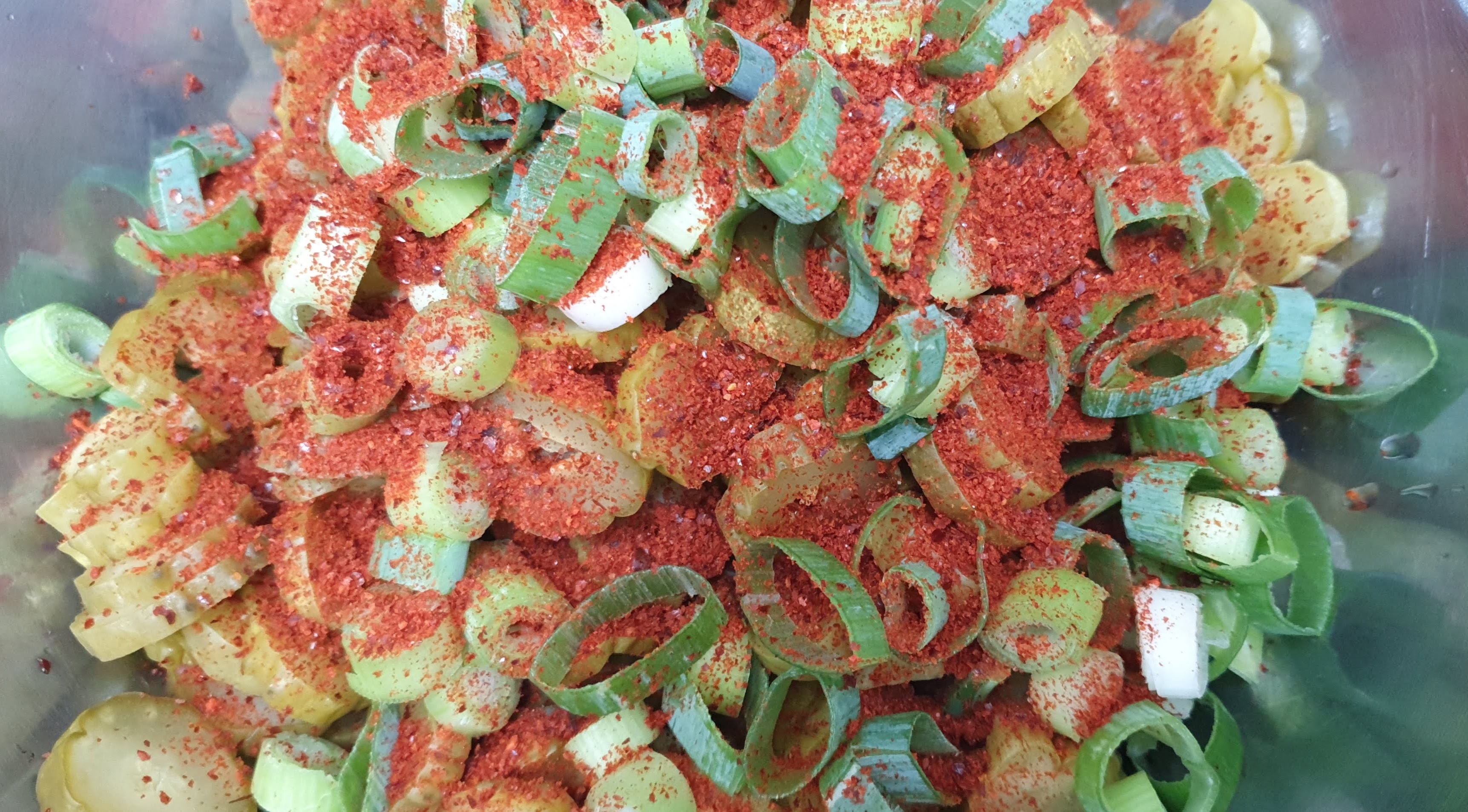 오이짠지무침짠맛빼기