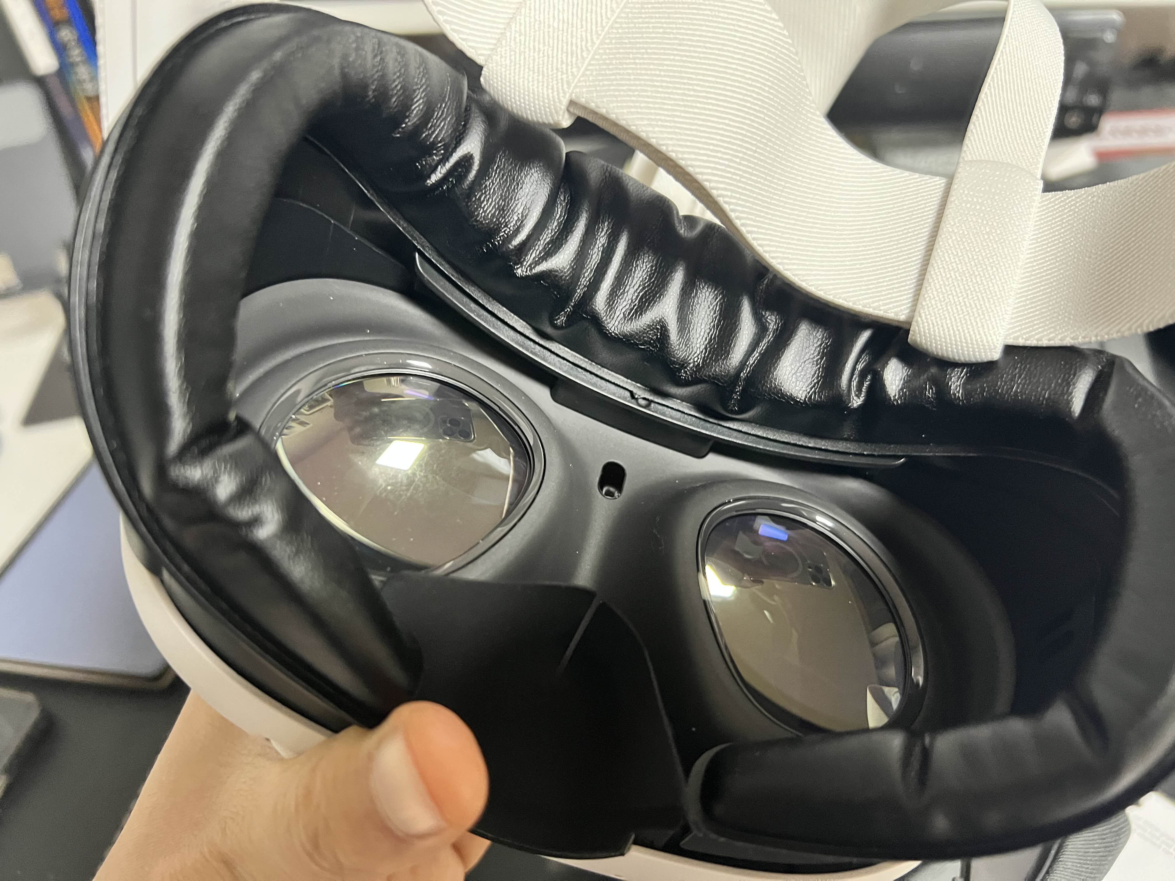 메타퀘스트3 안면폼 AMVR 가죽 환기커버 3단 장착완료