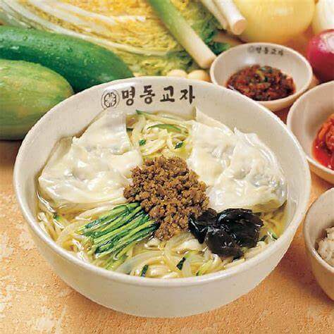 명동교자 칼국수 레시피를 통해 집에서 만든 요리