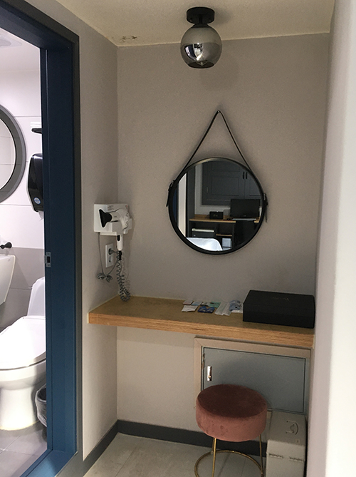 화장실-앞-화장대