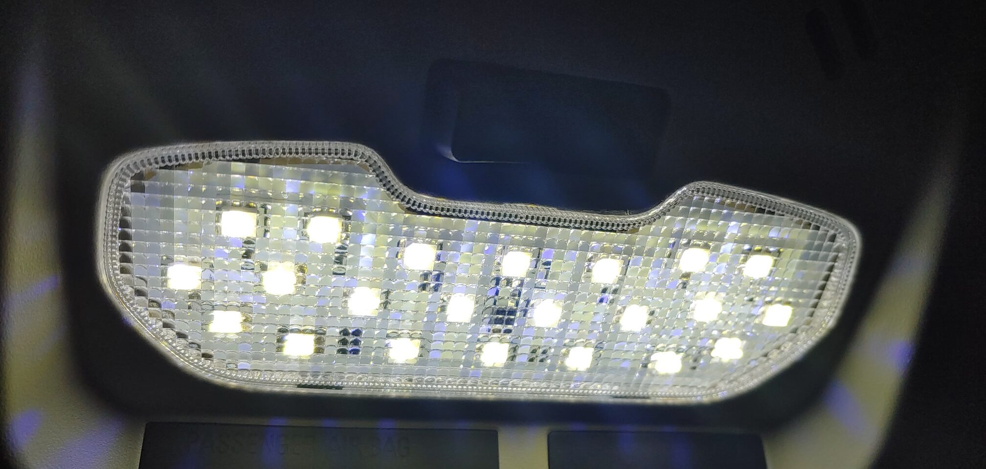 실제 차주가 알려주는 쉐보레 트랙스 크로스오버 - LED 실내등(전등) 교체하기