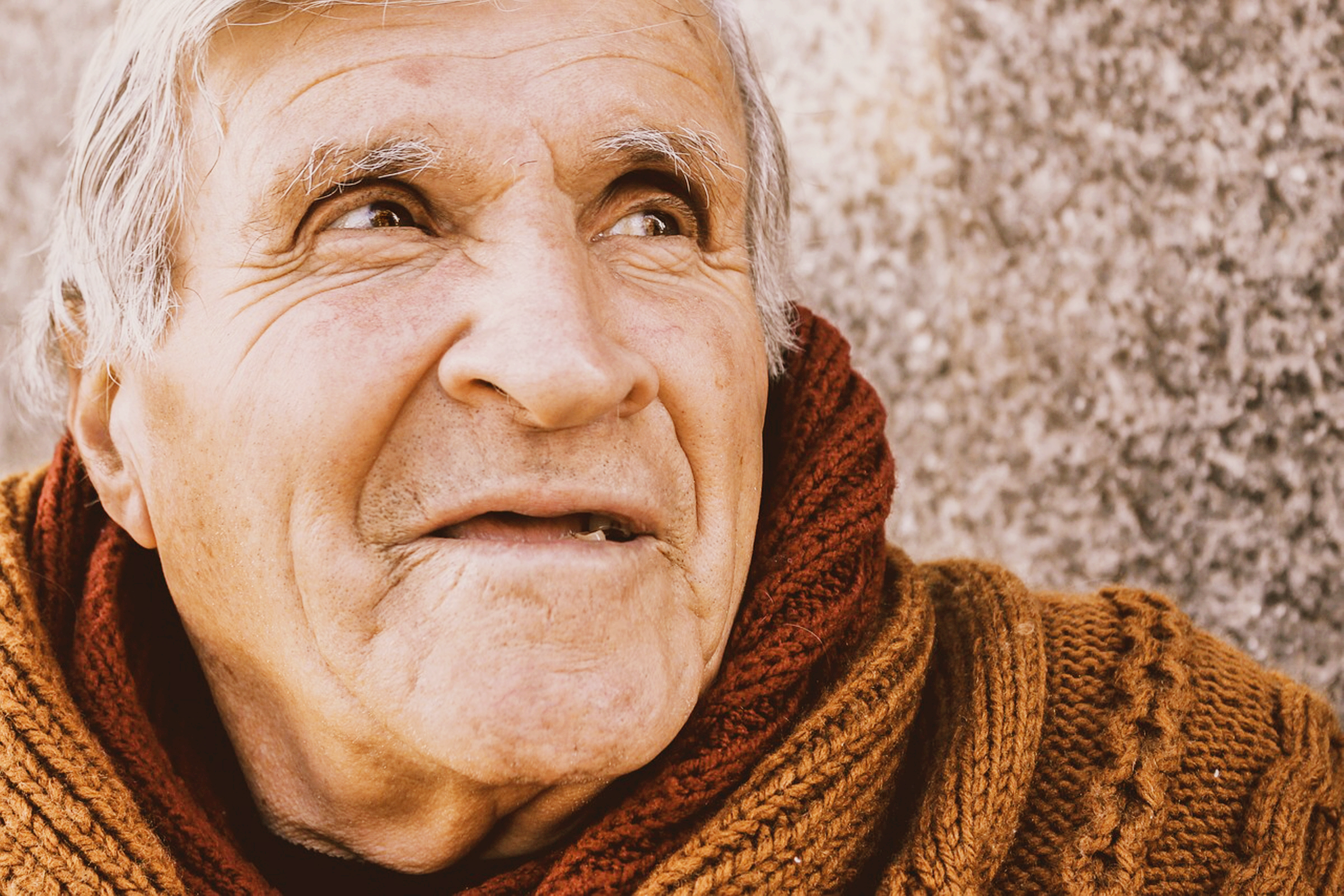 실버세대 고민 1위, 노인냄새 없애는 방법