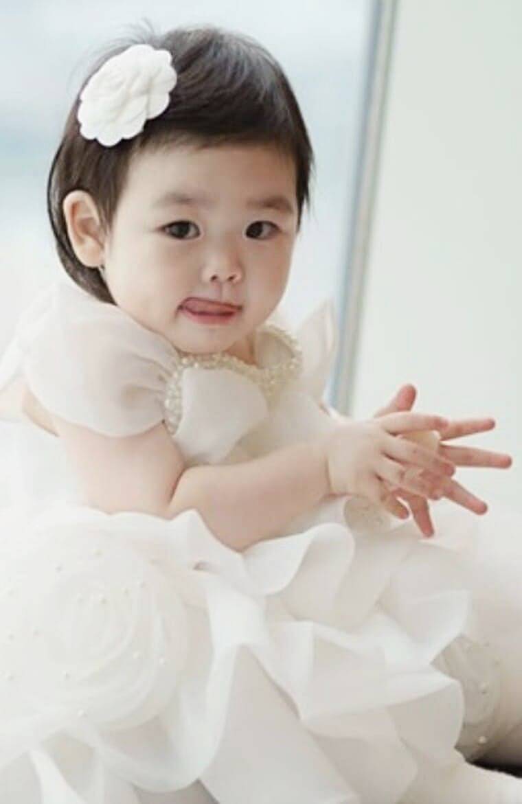 방송인-박수홍-아내-김다예-딸-재이