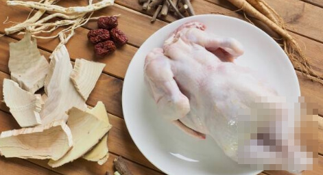 삼계탕 손질 방법과 맛있게 끓이는 방법.