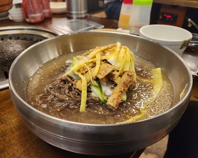 최원석의돼지한판물냉면
