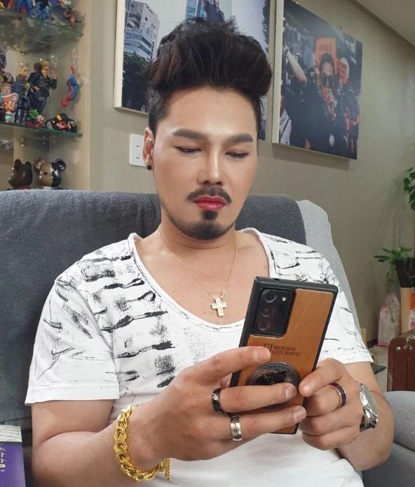 안정권 프로필 나이 고향 학력 경력 평가 인스타그램