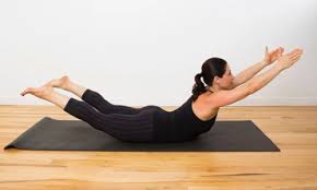 관련운동자세 연출장면 사진 