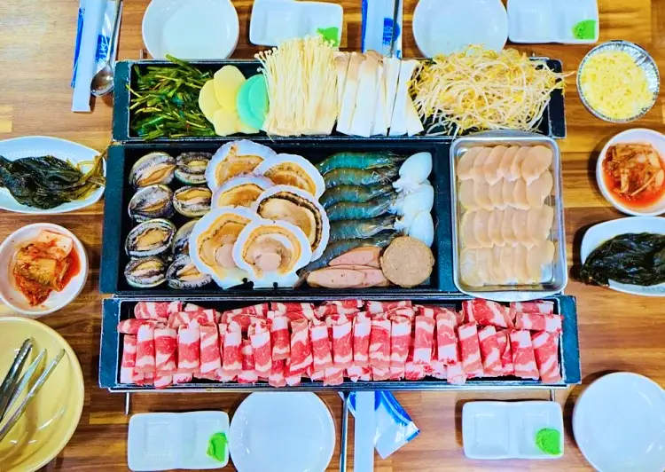 관자, 차돌박이, 전복을 하나로 키조개 삼합 연 매출 60억 정지복 갑부 맛있는 식당 보령 대천해수욕장 맛집 서민갑부 388회 방송 정보