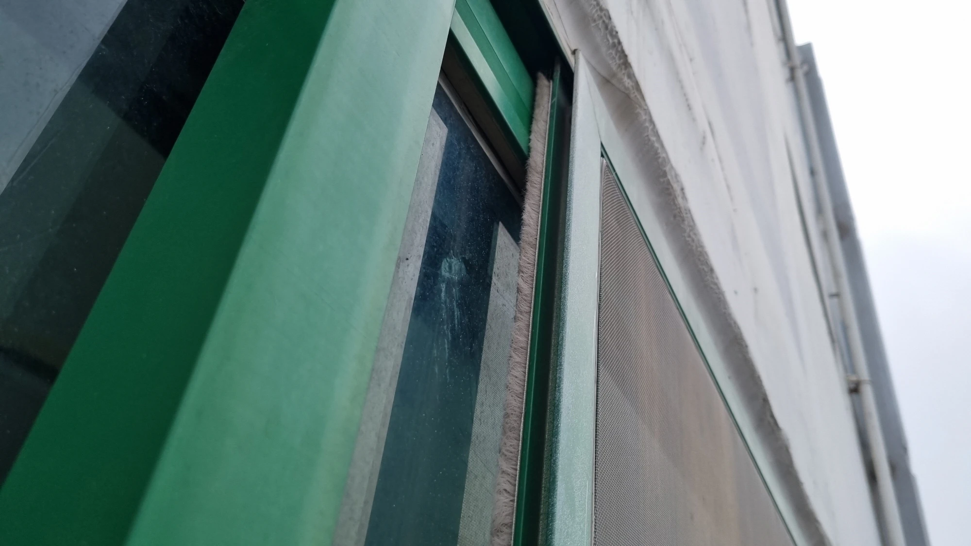 방충망 모헤어 틈