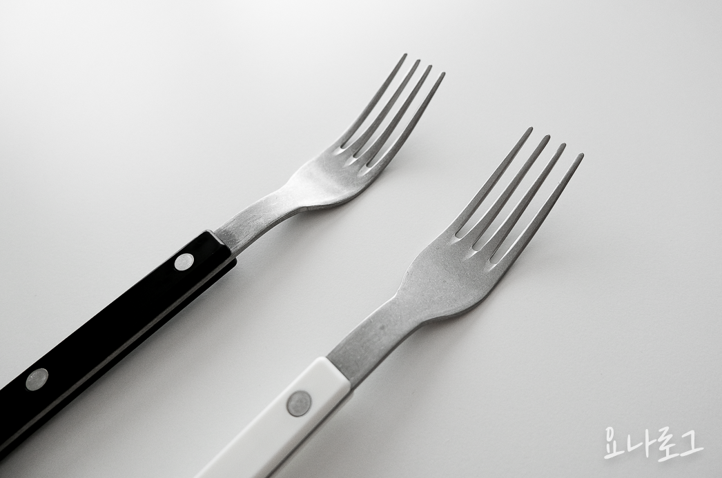 사브르 사브르커트러리 커트러리추천 커트러리 추천커트러리 사브르빈티지 빈티지커트러리 예쁜커트러리 예쁜식기추천 신혼부부추천템 예쁜식기 예쁜커트러리 사브르포크 사브르스푼 사브르수저 사브르나이프 SABRE 신혼부부선물