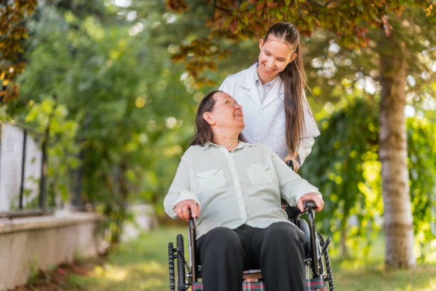 노인 건강보험 가입 시 고려할 사항