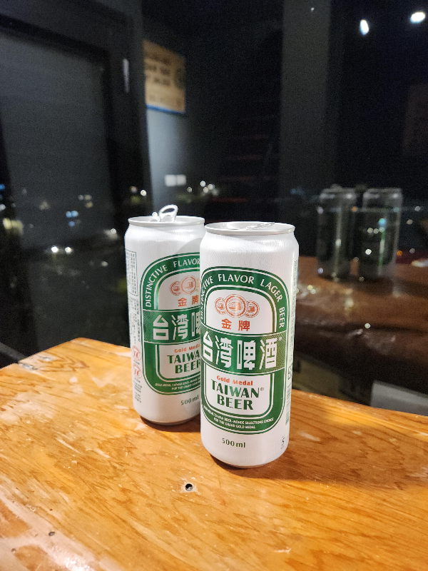 대만 지우펀: 야경과 맛집 및 숙소(윈저스 선라이트 한-구안,日光涵館民宿) 소개_편의점 맥주