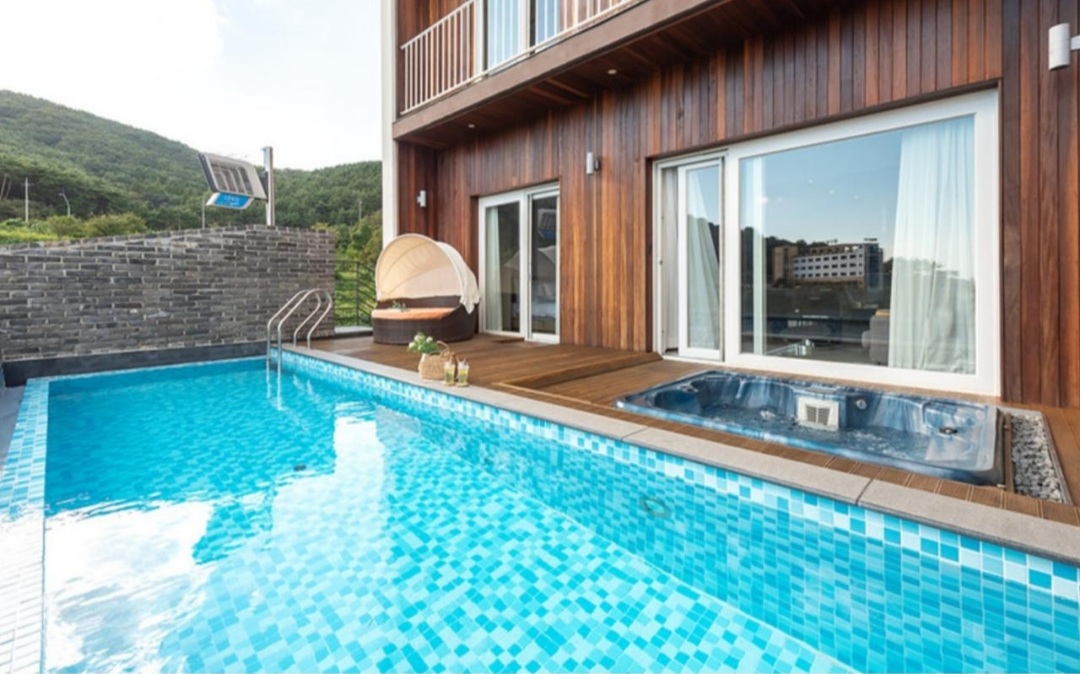 거제 프래밀리 풀빌라 캐슬 수영장 스파
