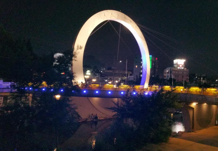 광주천의 밤산책