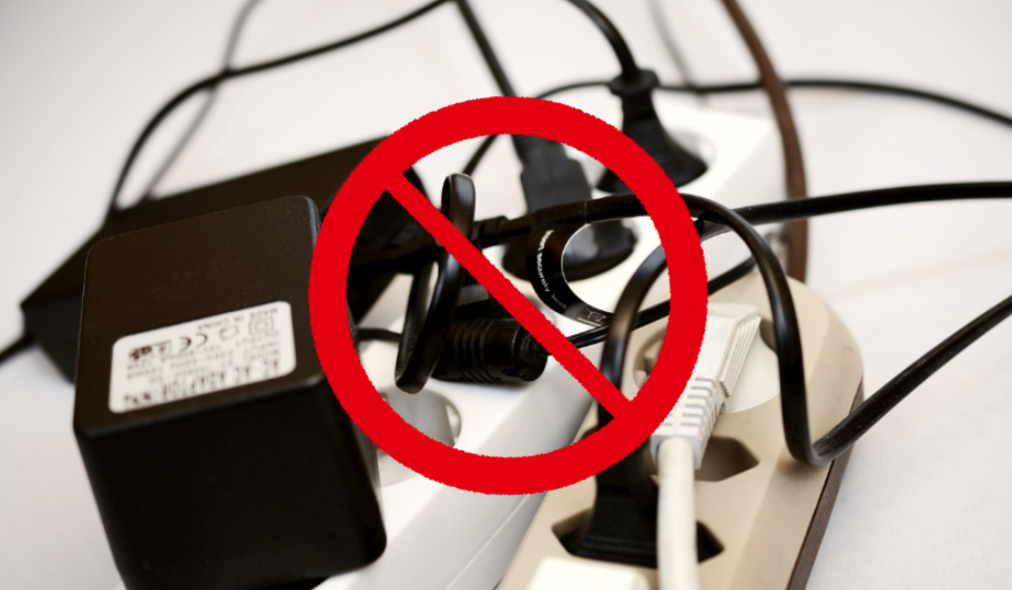 멀티탭 과다 사용 금지 사진