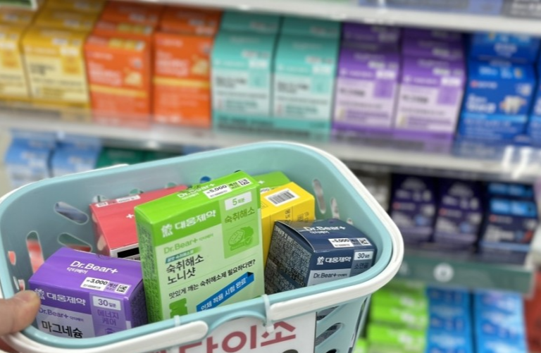 다이소, 건강기능식품, 밀크씨슬, 루테인, 오메가3, 비타민, 가성비 영양제, 다이소 영양제, 대웅제약, 일양약품