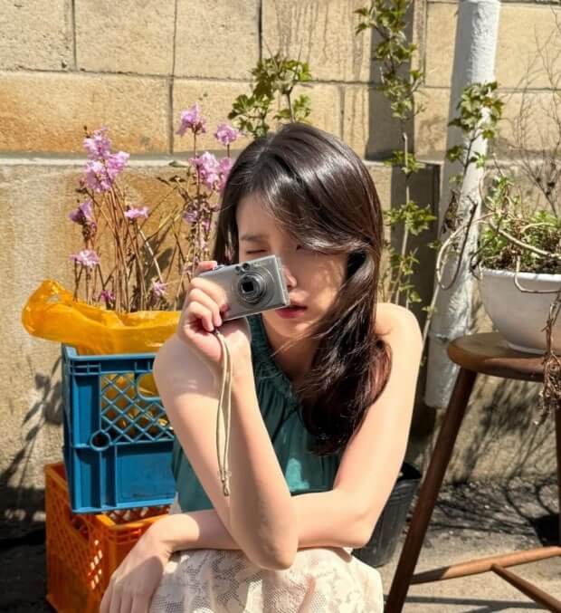 아이유, '꽃갈피 셋'