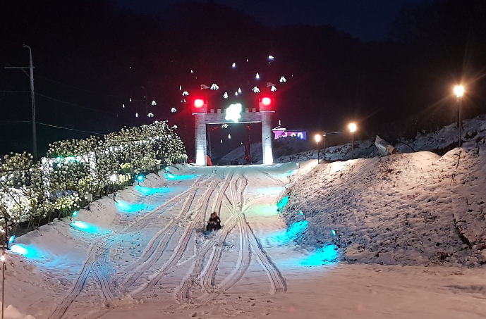 눈썰매장