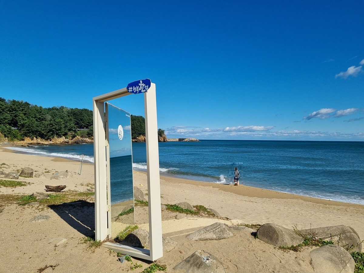 강원도 동해 가볼만한곳 한섬해수욕장 후기 | 주차 빛터널 하대암 산책로