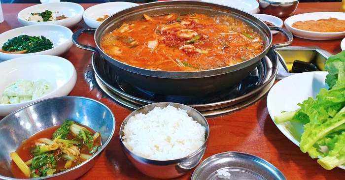 토요일은 밥이좋아 토밥좋아 대전 묵은지 고등어 조림 맛집