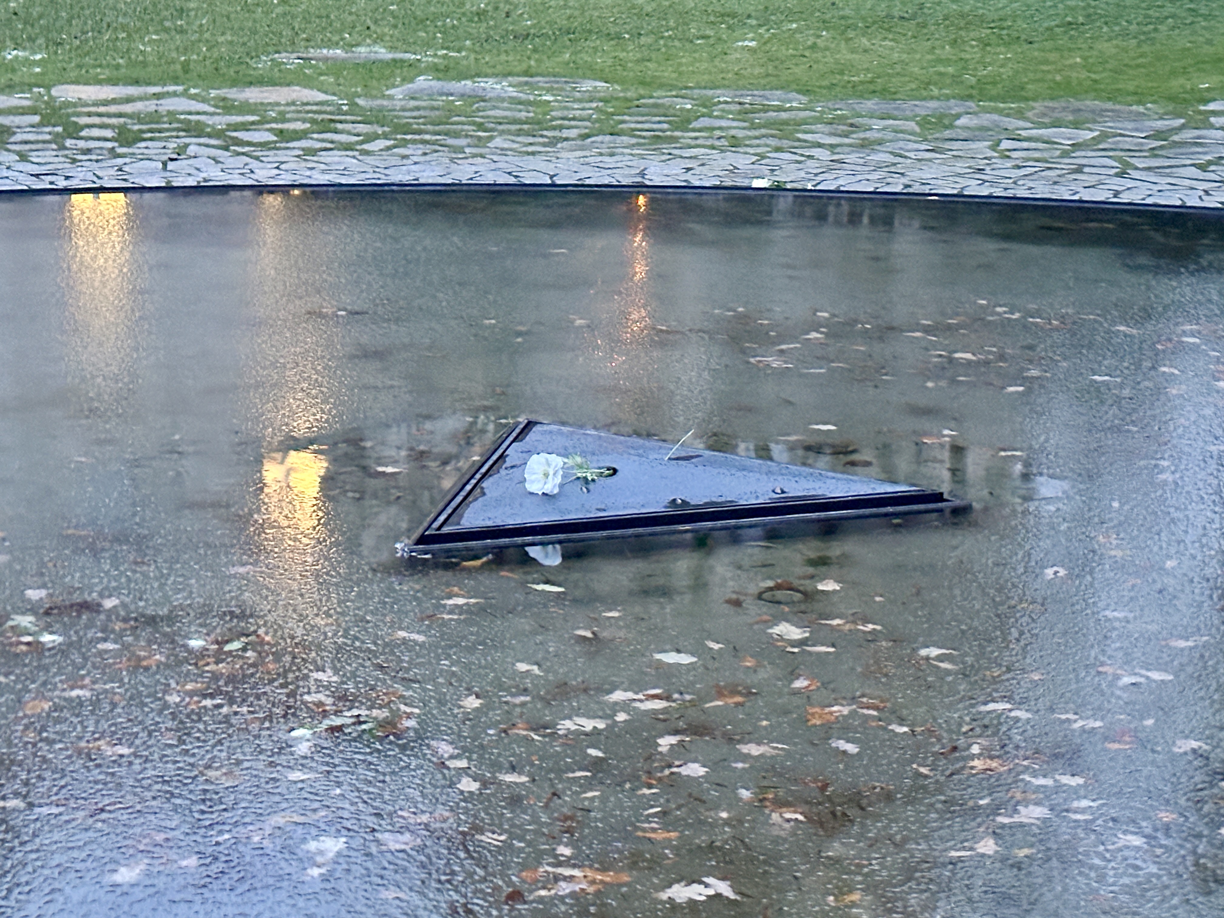 베를린 집시 홀로코스트 메모리얼