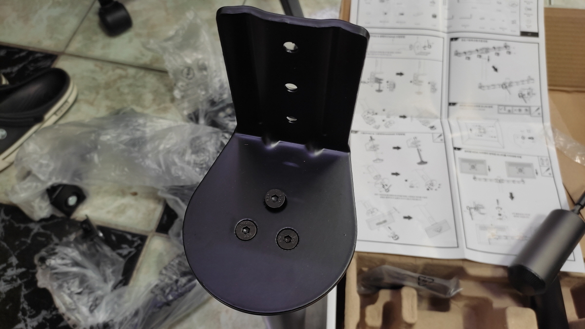 듀얼모니터 거치대 기둥조립방법