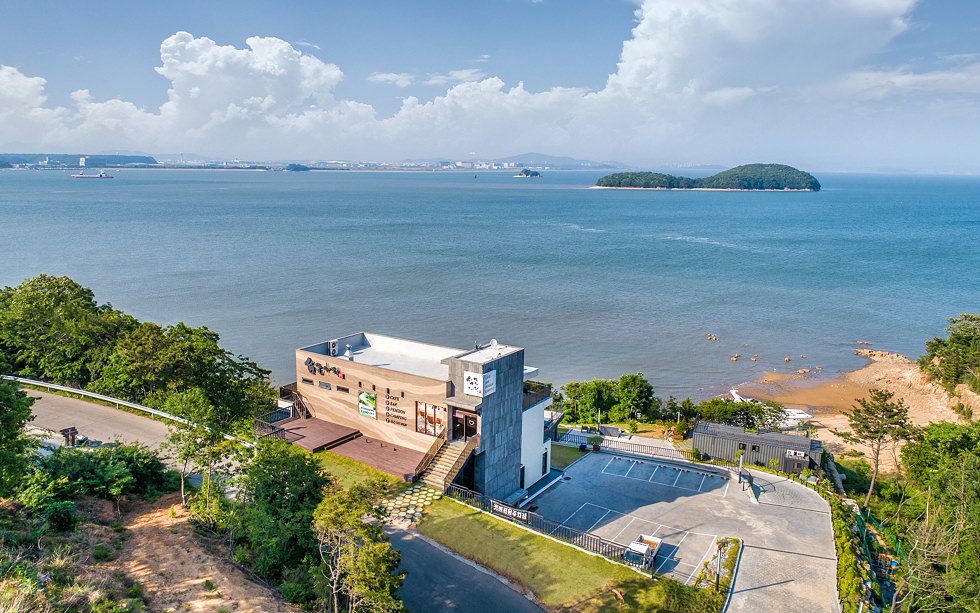 무의도 섬뜰아래 캠핑장 소개