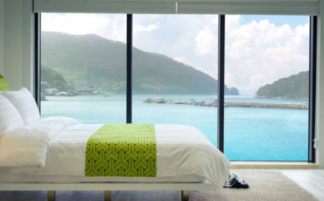 통영 메이블루 펜션 301호 침실