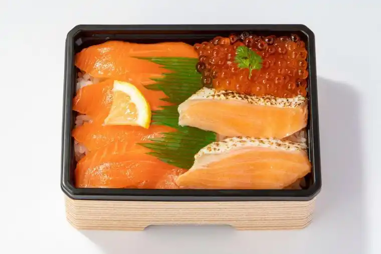 어력 해산물 초밥 '연어 연어알 덮밥'