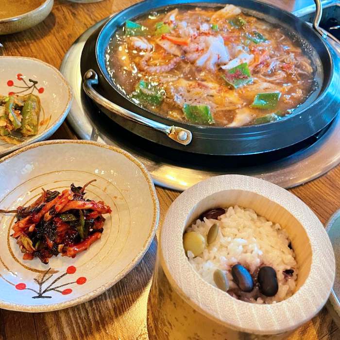 생생정보 강원 동해 27년 전통 버섯 불고기 전골 맛집