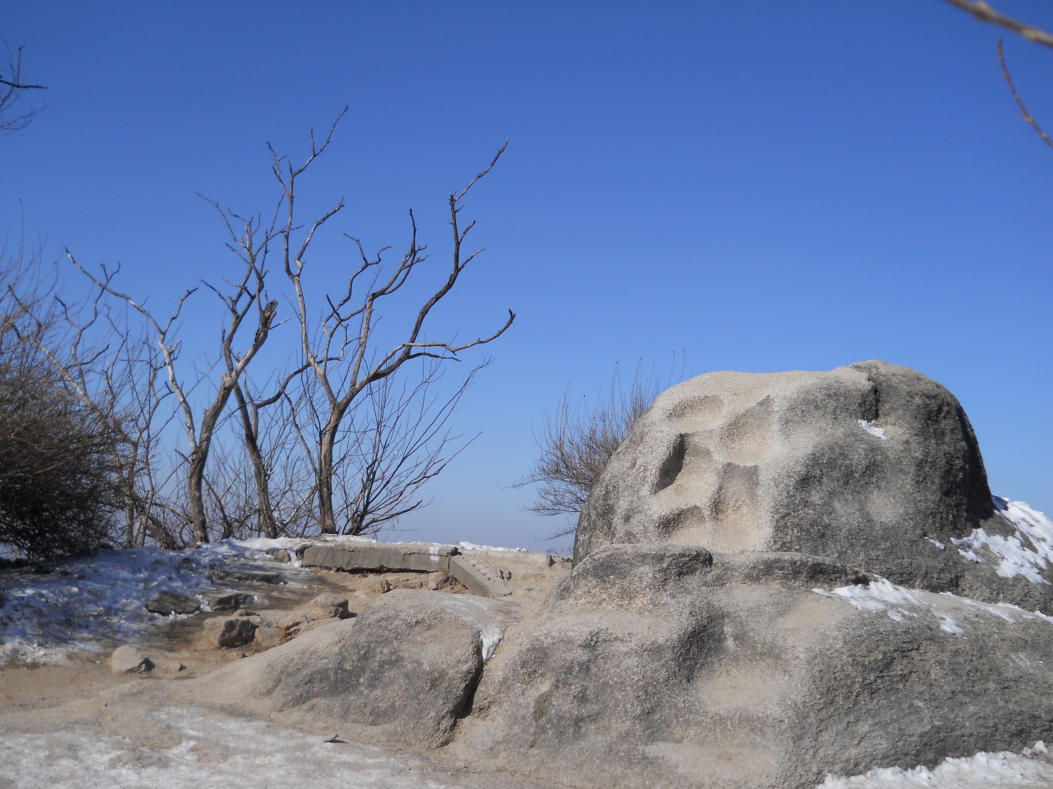 산넘고 물건너 바다건너서 인왕산(Inwangsan Mountain)