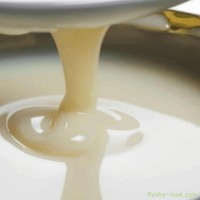 부드럽고 달콤한 연유