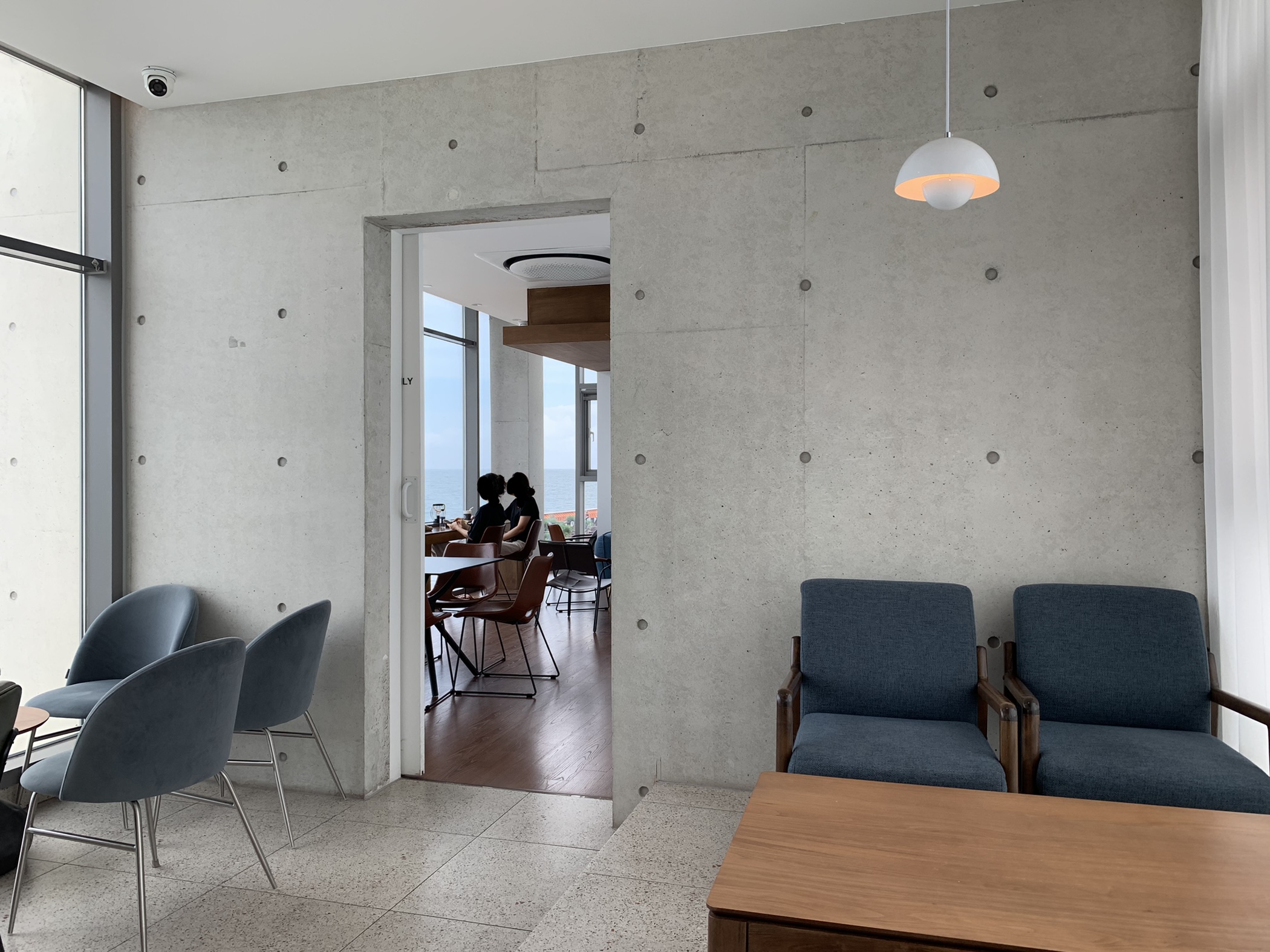 이스트앵글 내부