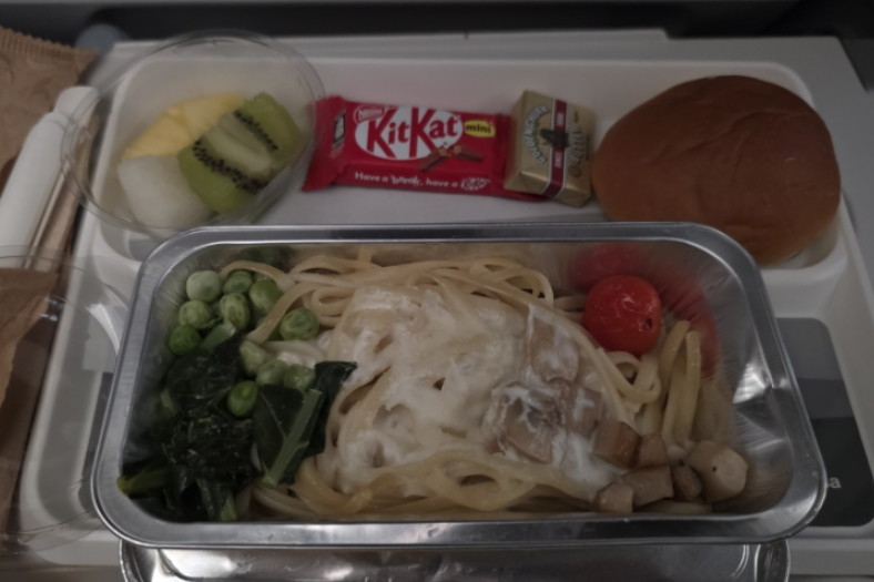 루프트한자 13시간 비행 및 SIXT 렌터카 수령 후기