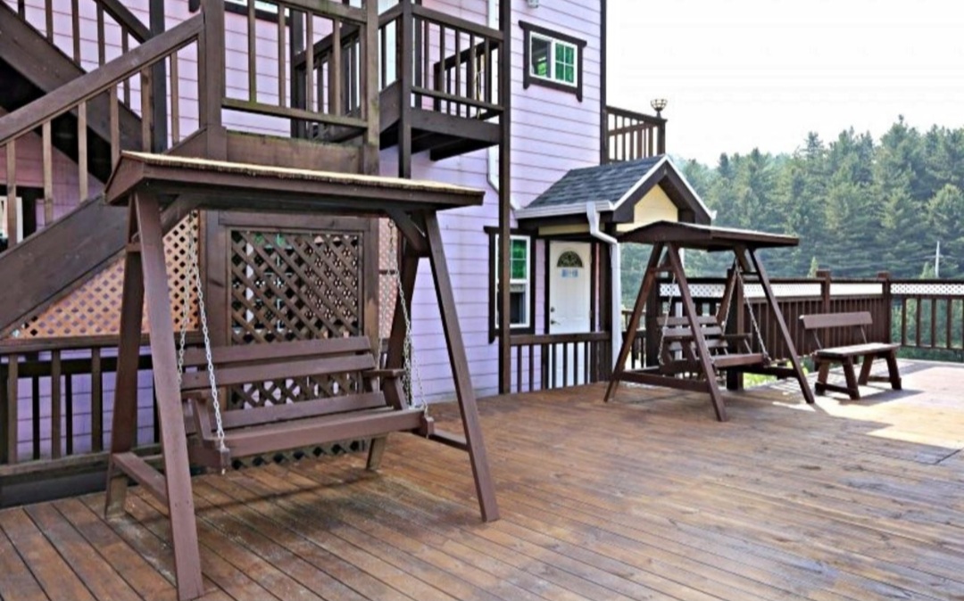 카라펜션 야외 쉼터