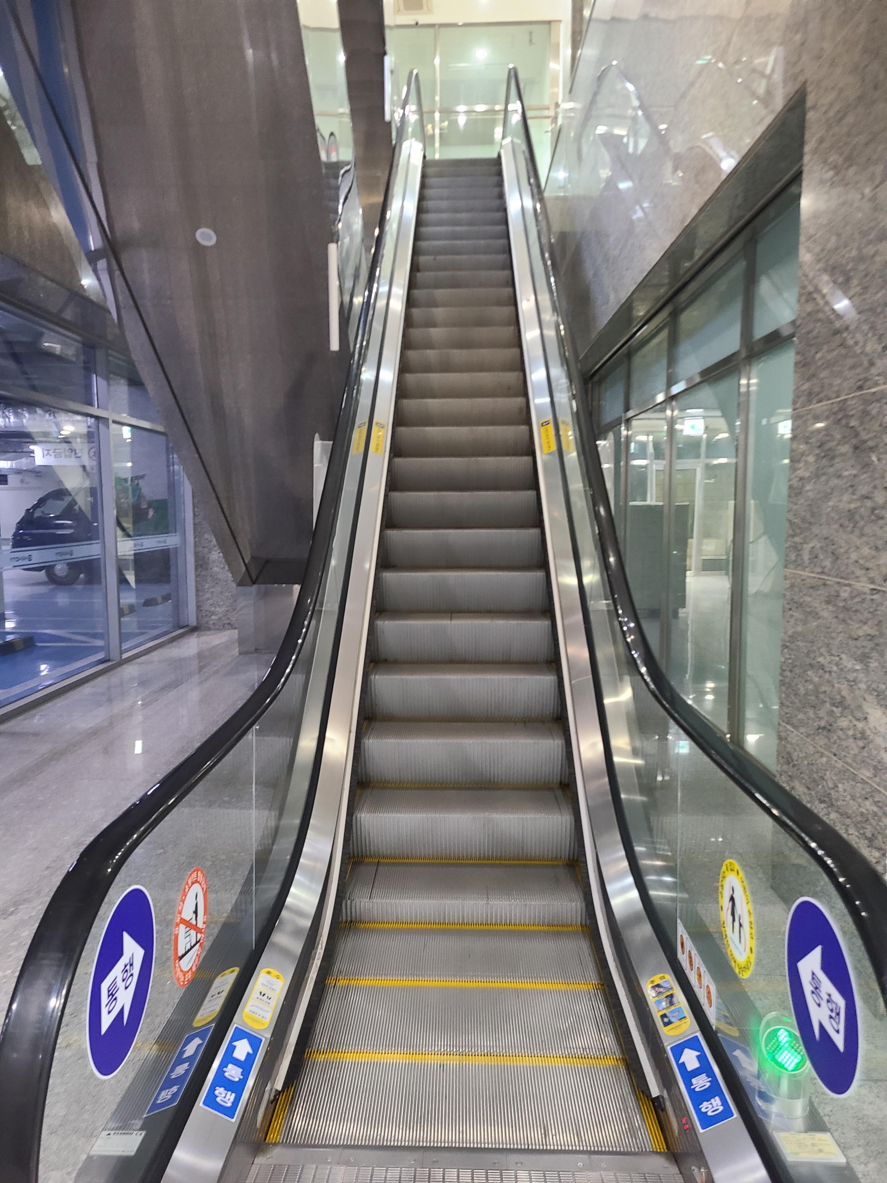 지하이시티 지하1