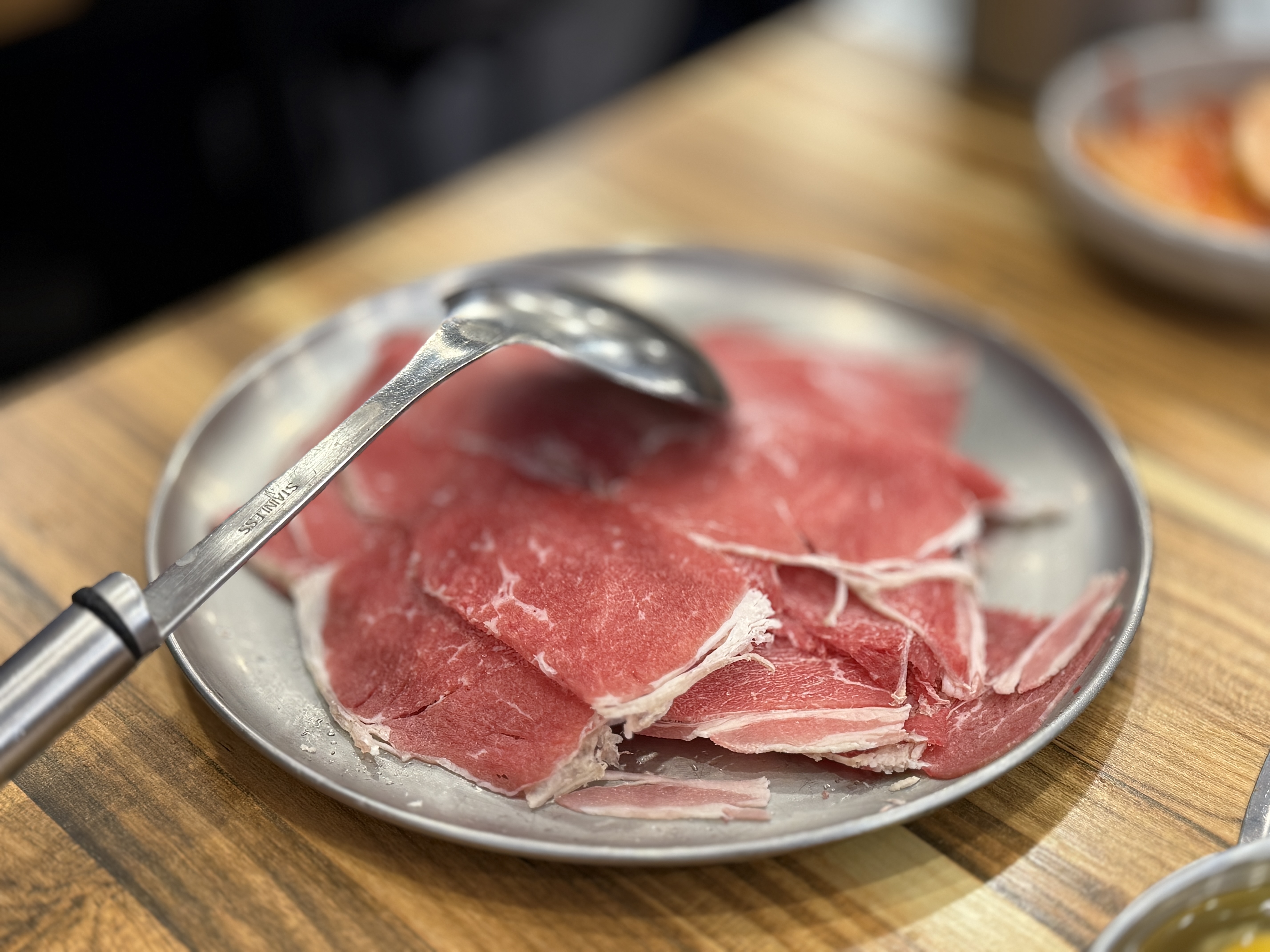 샤브샤브용 소고기가 같이 나오는 서울 교대역 점심 맛집 천진교자