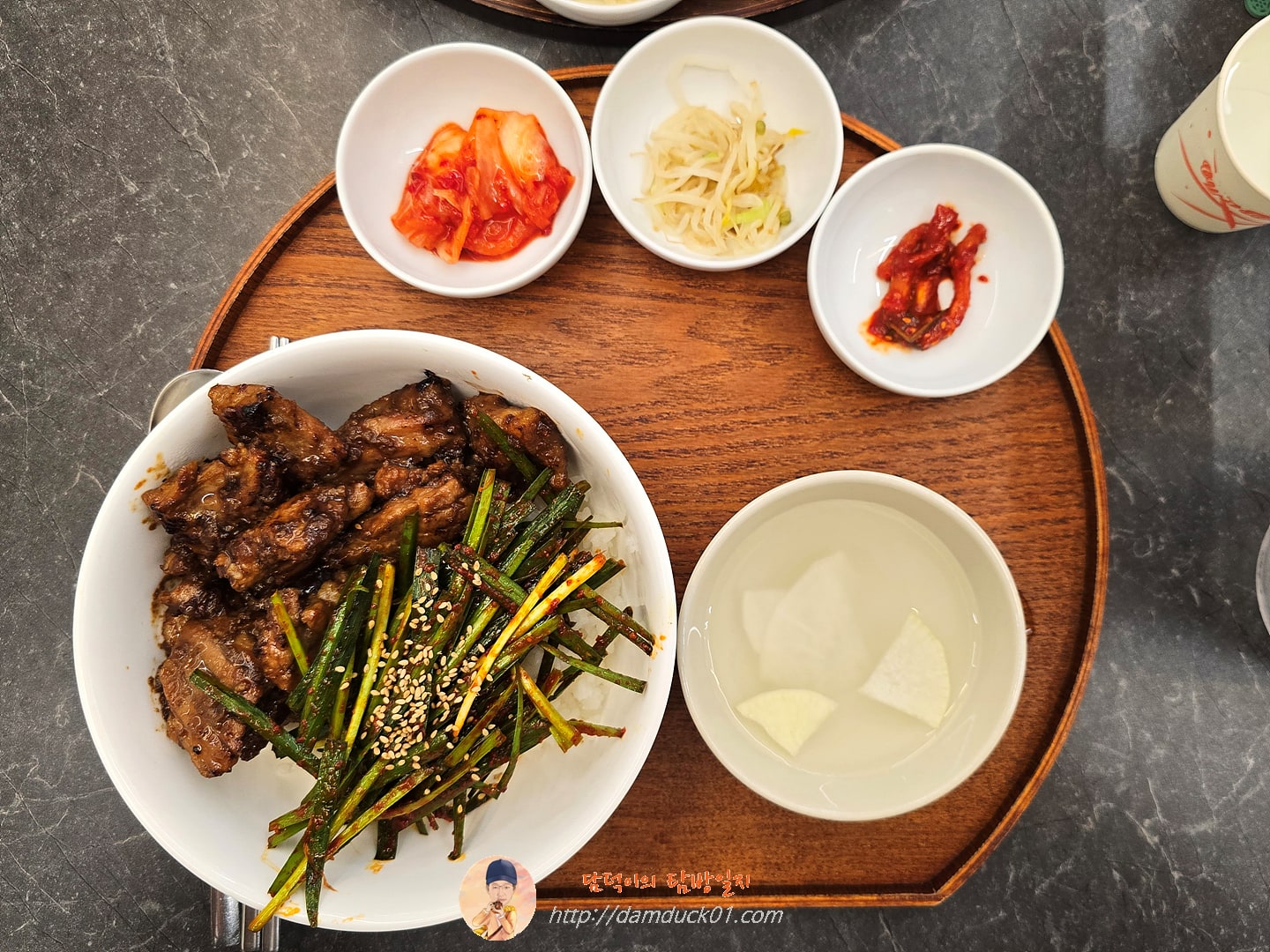 한상 돼지왕갈비 덮밥