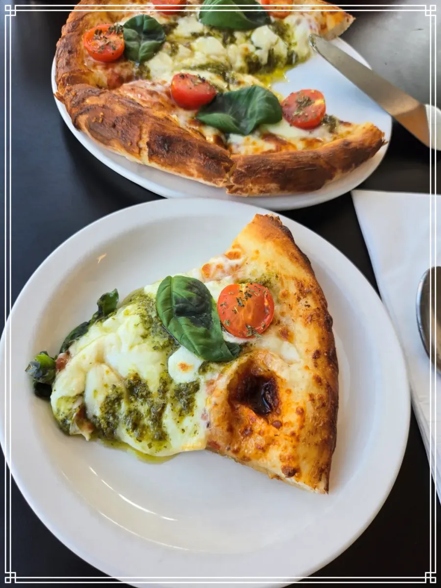 경주-피자옥-마르게리따-피자1판에서-1조각과-나머지