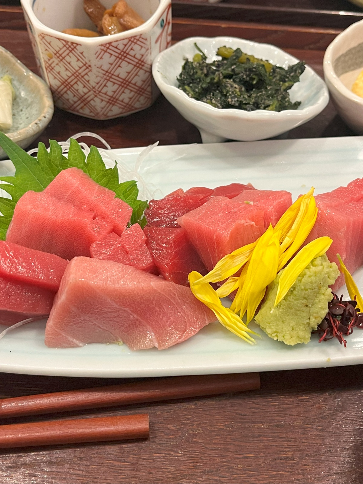 일본 도쿄 현지인 맛집 아오이 교엔 참치회 정식