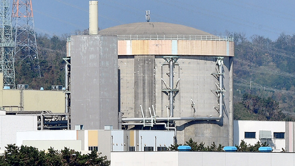 지난 2020년 10월 20일 오후 경주시 양남면 월성원자력발전소에 운전이 영구정지된 '월성 1호기'. [사진=뉴시스]