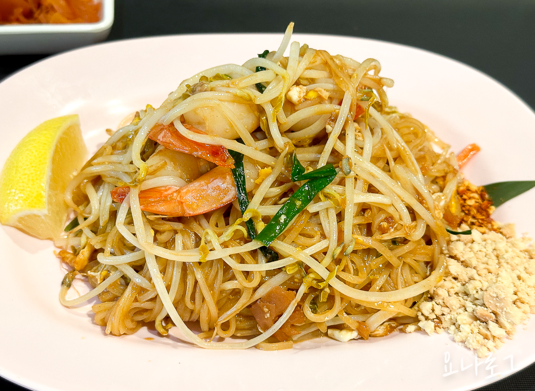 까폼 까폼팟타이 팟타이 팟타이추천 판교팟타이 판교맛집 판교 판교현백 판교현백맛집 판교현대백화점 판교현백식품관 판교태국음식 판교타이음식 판교외식 판교점심추천 판교현백지하 새우팟타이