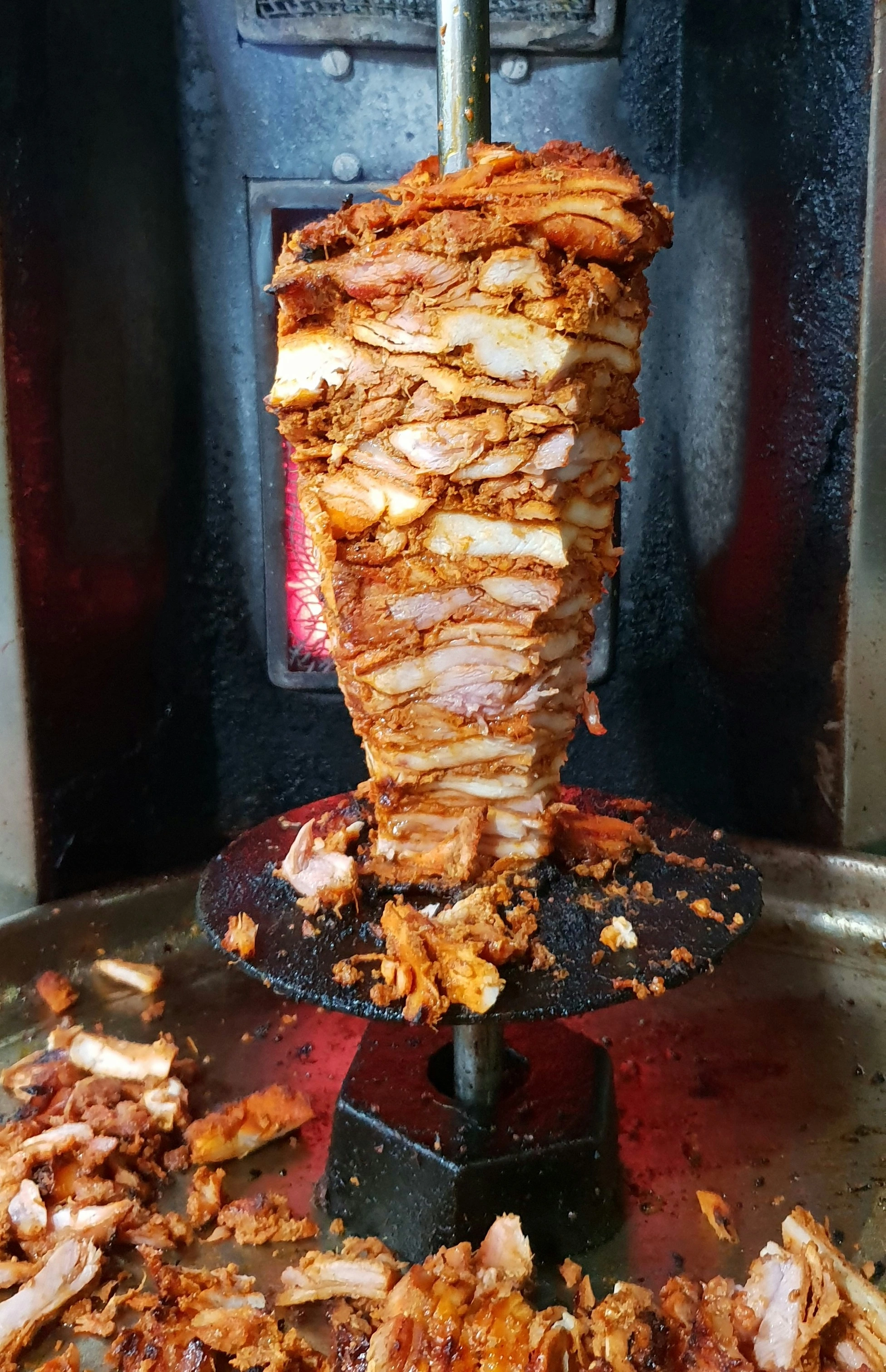 기둥에-꽂힌-케밥