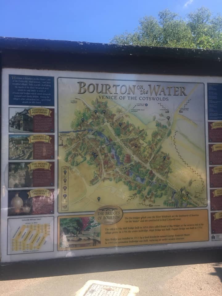 영국의 작은 마을 코츠월드