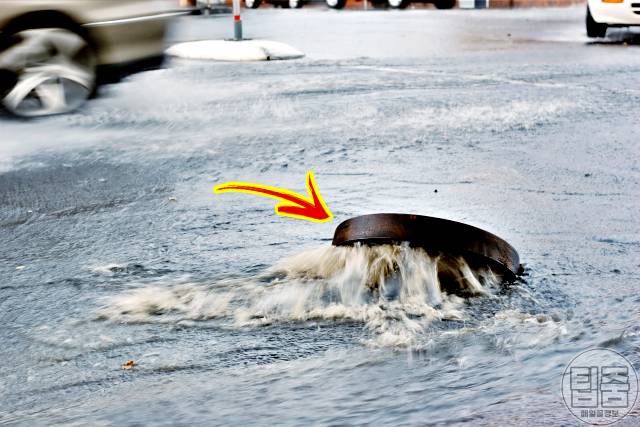 맨홀 뚜껑 열림 전조현상 사고