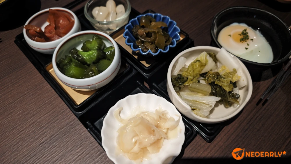 밑반찬도 일식하면 떠오르는 구성입니다.