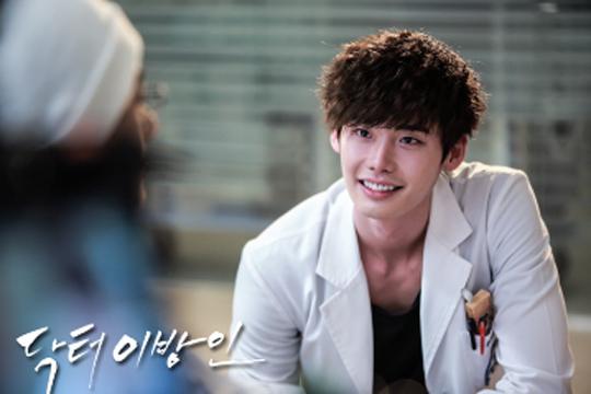 닥터이방인 주인공 이종석배우