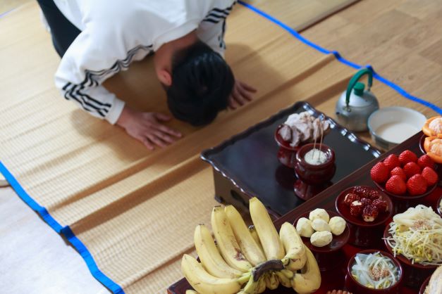 '차례' 지내는 순서 어렵지 않아요